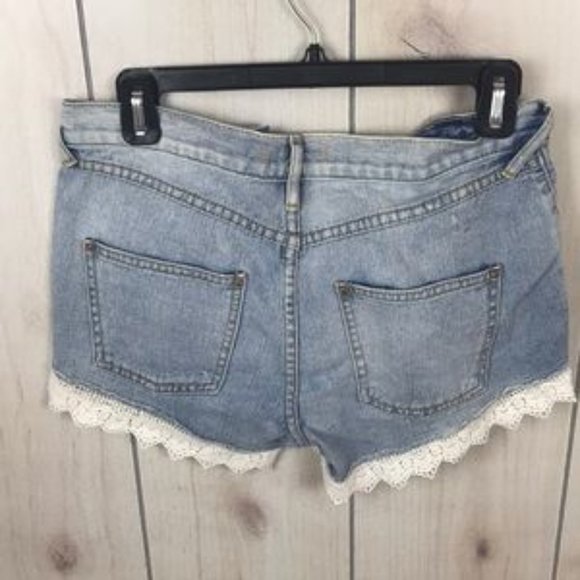 Free People Denim High Waisted Shorts W/ Lace Hem - Picture 4 of 4